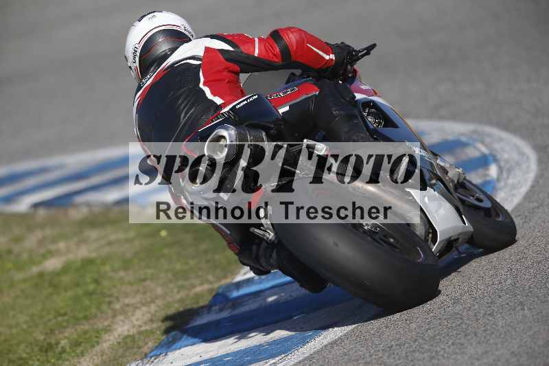 /Archiv-2024/02 29.01.-02.02.2024 Moto Center Thun Jerez/Gruppe gruen-green/40